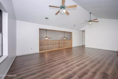 Living - 21521 Billy Johnson Rd, Moss Point, MS 39562 photo 5 of 5