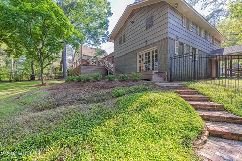 Exterior - 4428 Audubon Park Dr, Jackson, MS 39211 photo 8 of 13