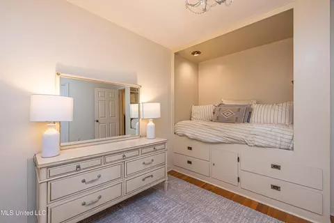 Bedroom - 4428 Audubon Park Dr, Jackson, MS 39211 photo 5 of 8