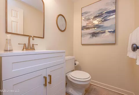 Bath - 4428 Audubon Park Dr, Jackson, MS 39211 photo 7 of 7
