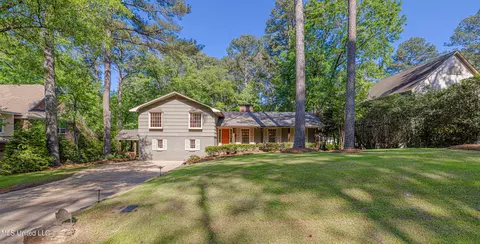 4428 Audubon Park Dr, Jackson, MS 39211