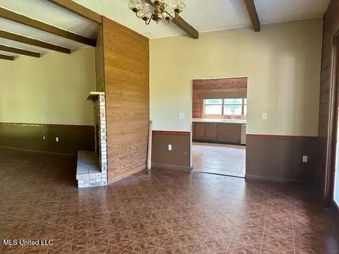 Living - 65 Quitman Perry Rd, Carriere, MS 39426 photo 1 of 5