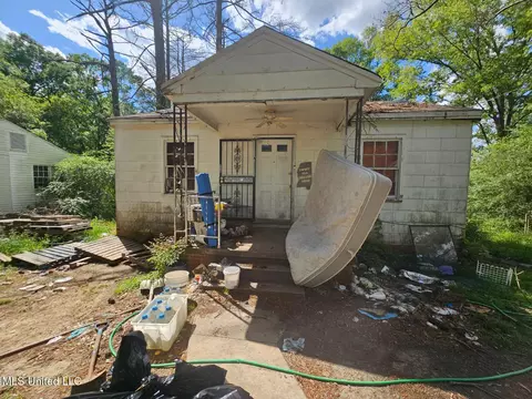 3561 Bowers St, Jackson, MS 39212 photo 1