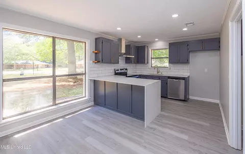 Kitchen - 172 Stonegate Dr, Madison, MS 39110 photo 1 of 5