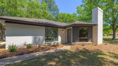 Exterior - 172 Stonegate Dr, Madison, MS 39110 photo 3 of 6