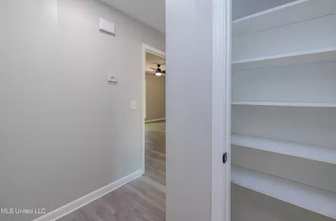 Entry Way - 172 Stonegate Dr, Madison, MS 39110 photo 1 of 2