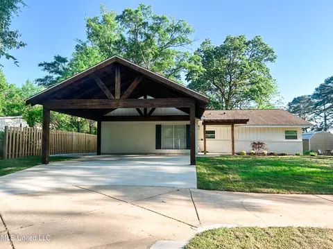 1611 Florence Byram Rd, Florence, MS 39073