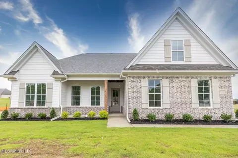 1419 Caroline Ct, Hernando, MS 38632