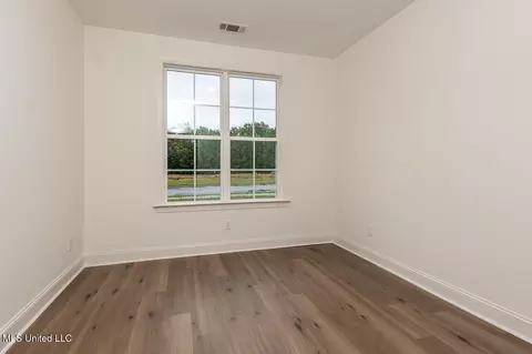 Bedroom - 1419 Caroline Ct, Hernando, MS 38632 photo 4 of 4