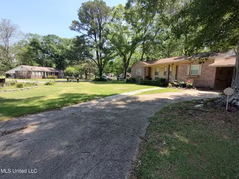 Exterior - 4912 Forrest St, Moss Point, MS 39563 photo 4 of 9