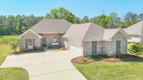 595 Westfield Dr, Pearl, MS 39208