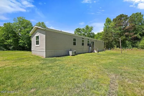 1128 Sharon Rd, Canton, MS 39046 photo 3