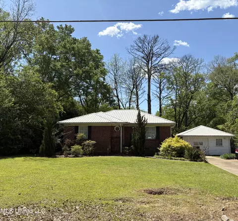 275 W Leavell Woods Dr, Jackson, MS 39212