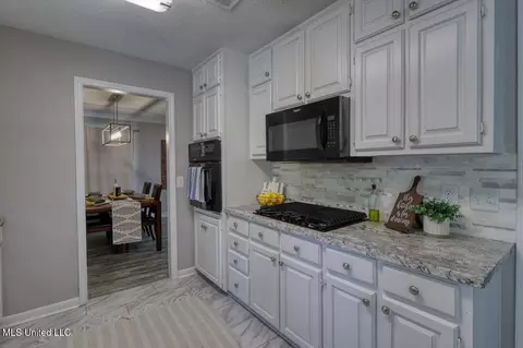 Kitchen - 47 Sagewood Dr, Brandon, MS 39042 photo 1 of 1