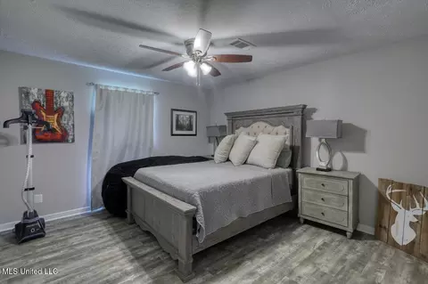 Bedroom - 47 Sagewood Dr, Brandon, MS 39042 photo 1 of 2