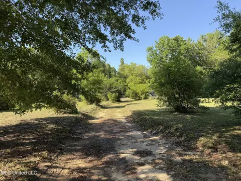 22223 Mcghee Dr, Saucier, MS 39574 photo 6