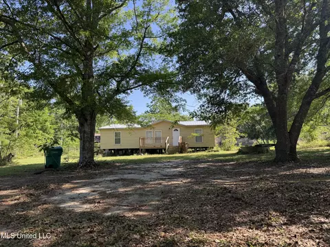 22223 Mcghee Dr, Saucier, MS 39574