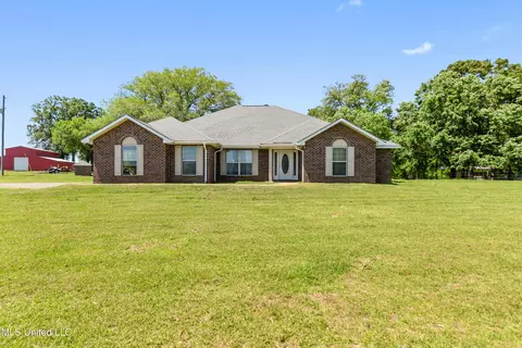 152 Brown Loop, Lucedale, MS 39452