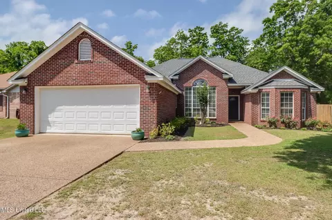 4026 Southern Oaks Dr, Gulfport, MS 39507