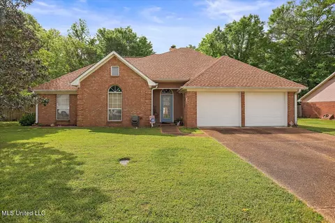 418 Patio Pl, Clinton, MS 39056