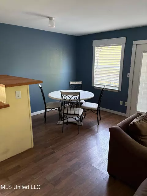 Dining - 8933 Riverlodge Dr, Moss Point, MS 39562 photo 1 of 1
