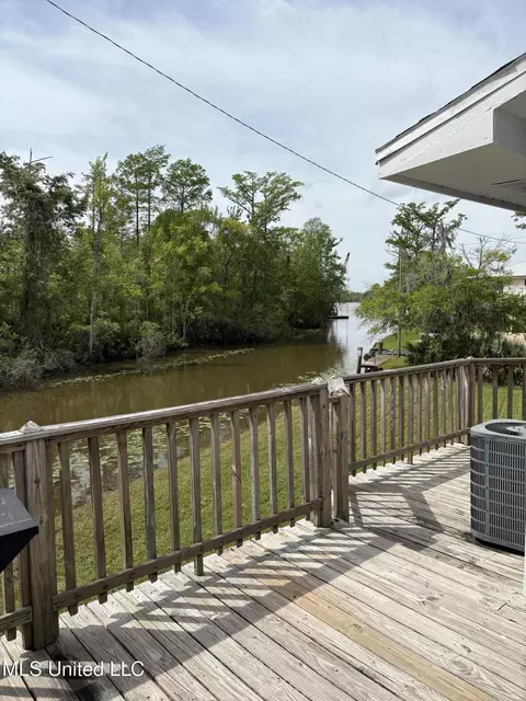 Exterior - 8933 Riverlodge Dr, Moss Point, MS 39562 photo 2 of 4