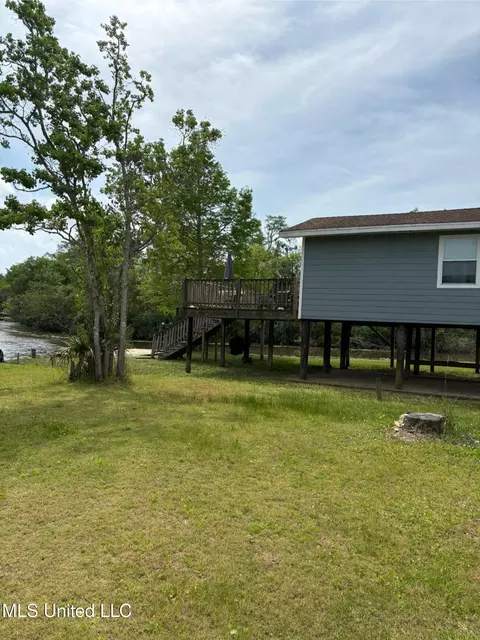 Exterior - 8933 Riverlodge Dr, Moss Point, MS 39562 photo 3 of 4