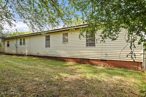 Exterior - 722 SE 1st St, Magee, MS 39111 photo 4 of 4