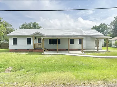 2101 20th St, Gulfport, MS 39501