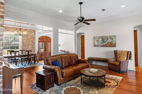 605 N Chickasaw Dr, Flowood, MS 39232 photo 5