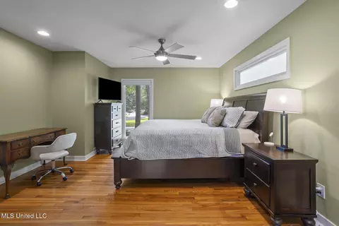 Bedroom - 1980 Aztec Dr, Jackson, MS 39211 photo 2 of 4