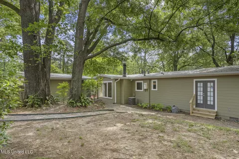 Exterior - 1980 Aztec Dr, Jackson, MS 39211 photo 8 of 11