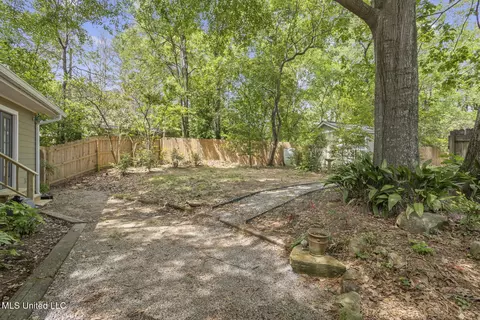 Exterior - 1980 Aztec Dr, Jackson, MS 39211 photo 6 of 11