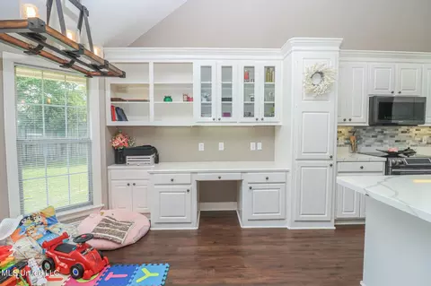 Other - 1028 Wakefield Pl, Brandon, MS 39047 photo 1 of 7