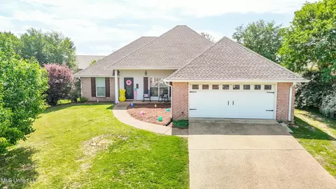 Exterior - 1028 Wakefield Pl, Brandon, MS 39047 photo 10 of 11