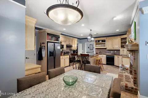 Kitchen - 1155 Craig Dr, Terry, MS 39170 photo 6 of 6