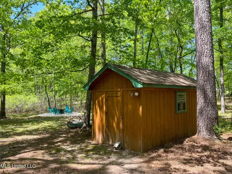 Exterior - 2432 Attala Rd, Kosciusko, MS 39090 photo 12 of 21