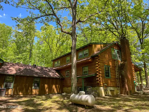 Exterior - 2432 Attala Rd, Kosciusko, MS 39090 photo 14 of 21