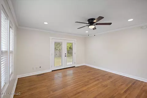 5824 Old Canton Rd, Jackson, MS 39211 photo 3