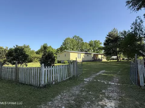 22241 Mcghee Dr, Saucier, MS 39574 photo 2