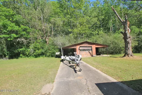 Exterior - 9812 Edgecliff Dr, Moss Point, MS 39562 photo 6 of 6