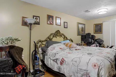 Bedroom - 2003 N Lamar St, Jackson, MS 39202 photo 1 of 2