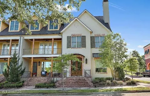 202 Eastpark St, Ridgeland, MS 39157