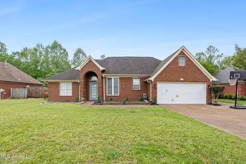 5345 Blocker St, Olive Branch, MS 38654