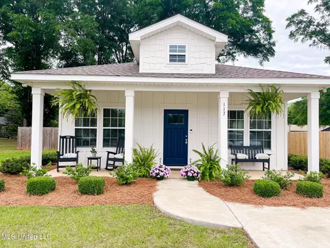 117 Ridge Ln, Lucedale, MS 39452