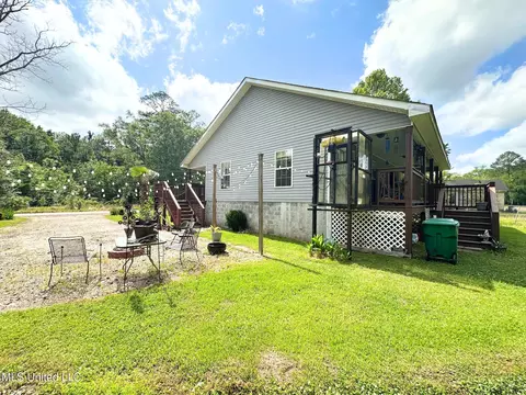 Exterior - 7204 Elder Ferry Rd, Moss Point, MS 39563 photo 6 of 9