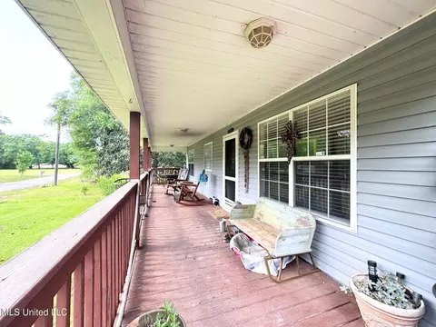 Exterior - 7204 Elder Ferry Rd, Moss Point, MS 39563 photo 7 of 9