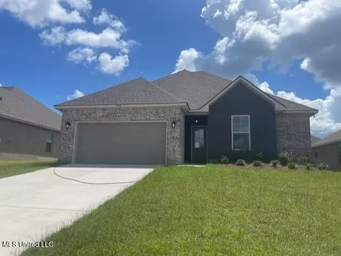 11418 Crystal Lake Dr, Gulfport, MS 39503