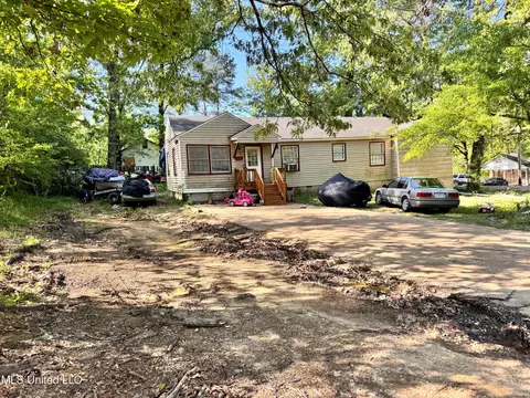 1789 Dorgan St, Jackson, MS 39204 photo 1