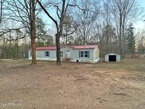 Exterior - 353 M And B Rd, Florence, MS 39073 photo 3 of 4
